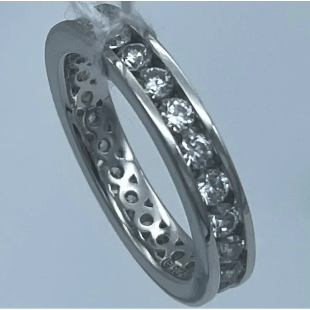 925 Sterling Silver CZ Eternity Band Ring Size 7 Made in Vietnam